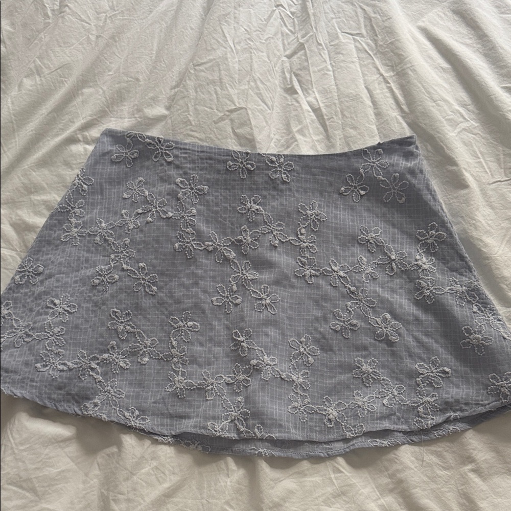 Princess Polly size 6 Embroidered blue mini  Skirt